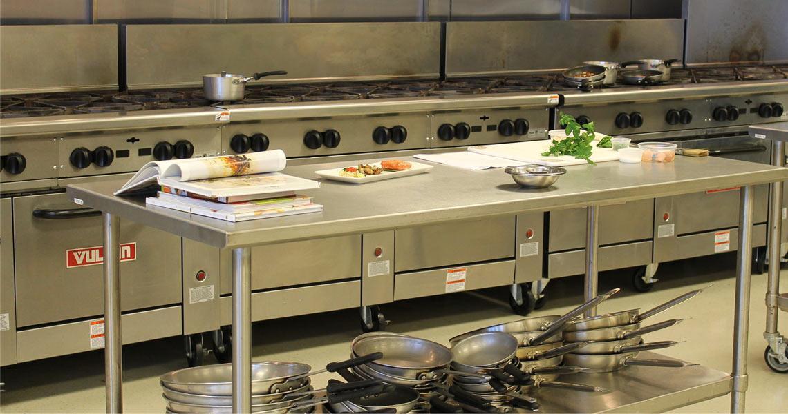 Interno di cucine per ristorazione collettiva