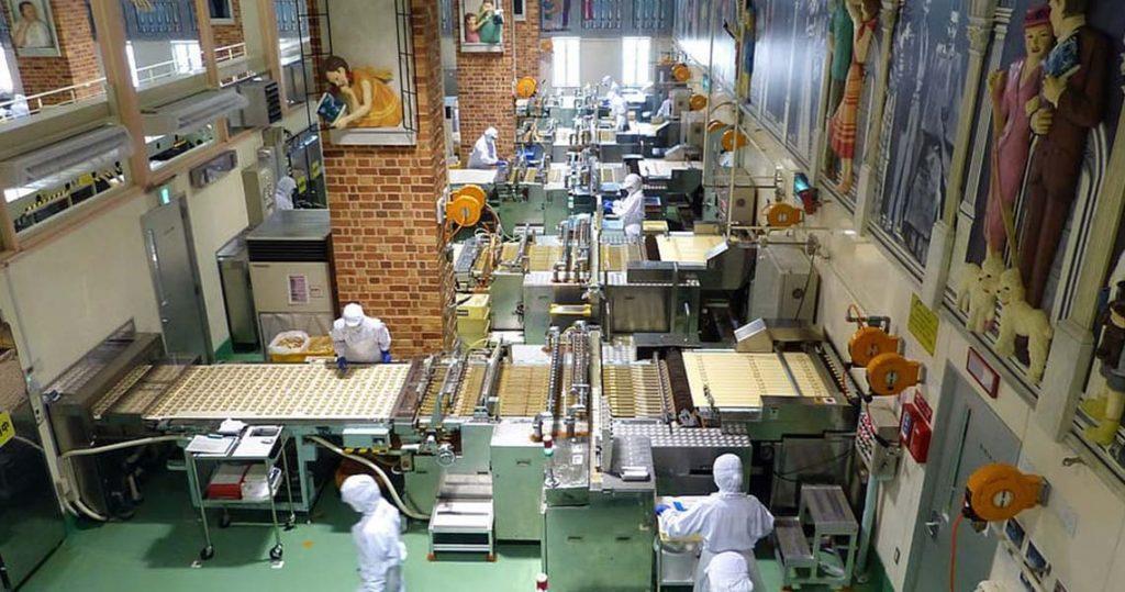 Azienda di produzione biscotti che usa raffreddamento impasti